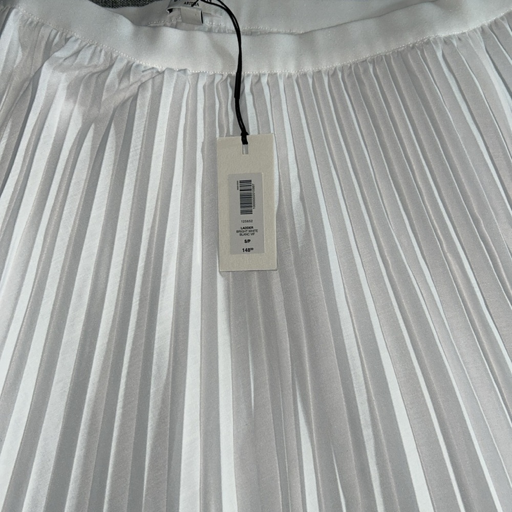 Aritzia Poplin White Ladder Skirt - Picture 2 of 2